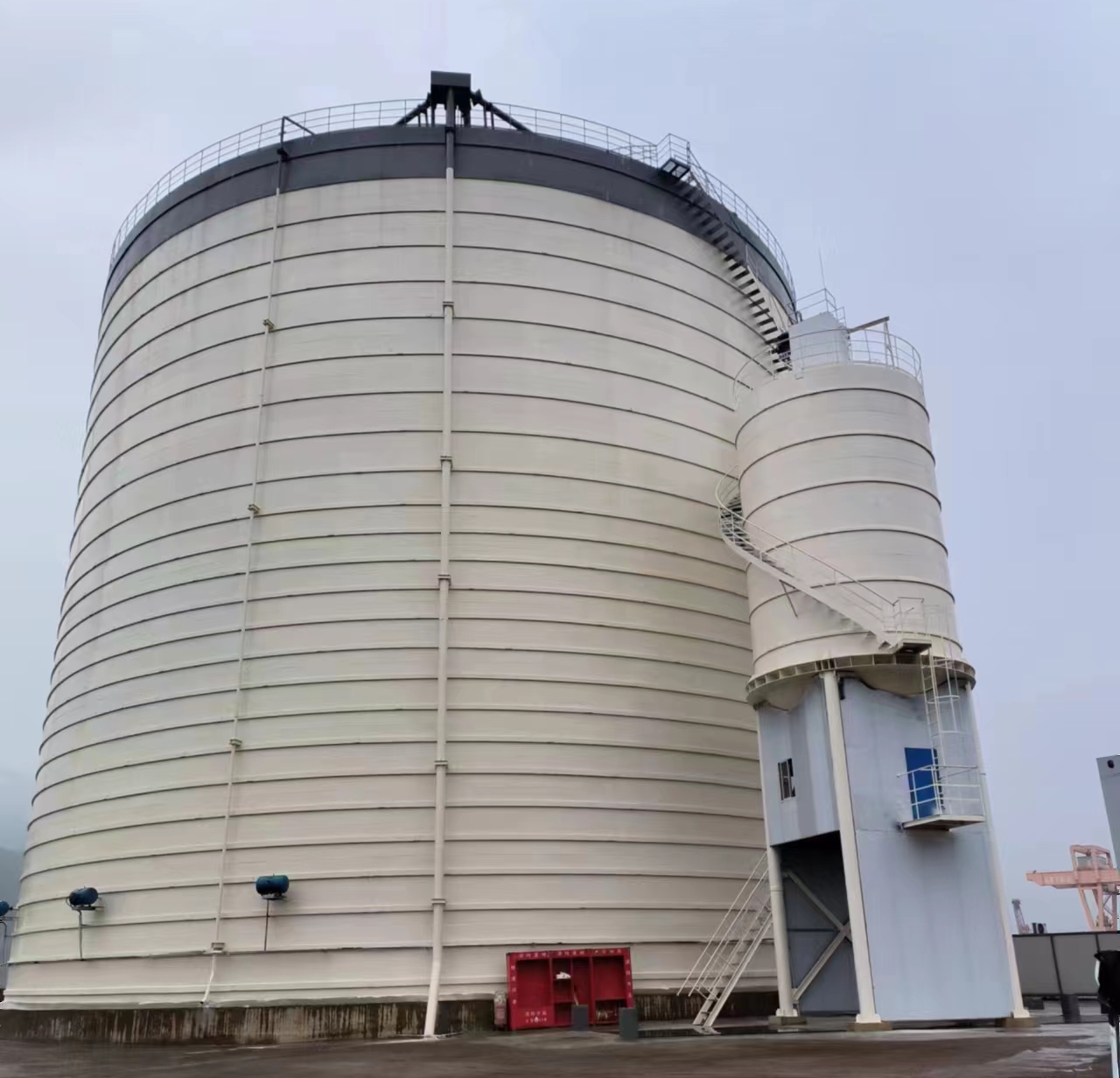 临城镇10万吨水泥钢板库